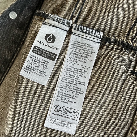 Levi's Men's Gray washed black classic Denim Jacket trucker L - Picture 5 of 5